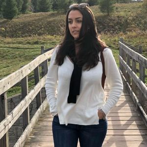 Meet your Posher, Lorena